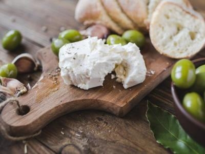 Domaće i tradicionalno: Kako sami da napravite grčki feta sir