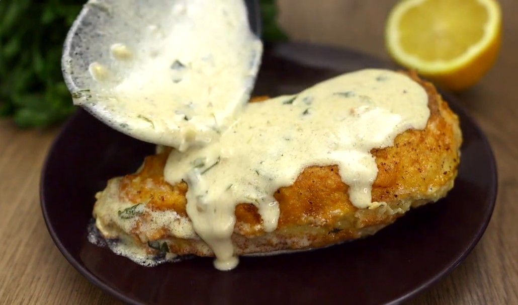 ČUVENI FRANCUSKI RECEPT ZA KREMASTA PILEĆA PRSA