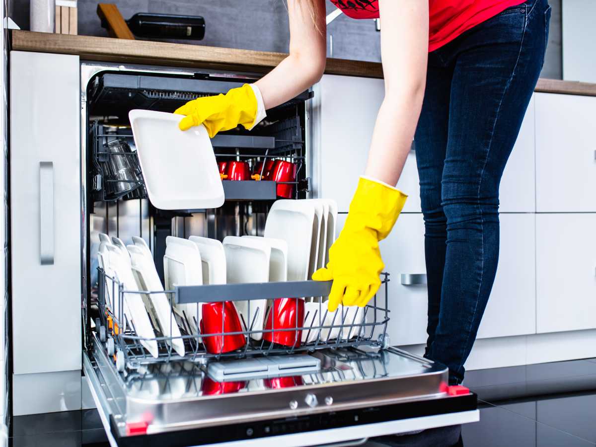 Stručnjak ukazao na greške koje često pravimo sa mašinom za pranje sudova