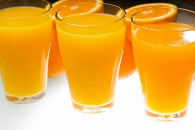 Da li je sok od pomorandže štetniji od gaziranih pića?