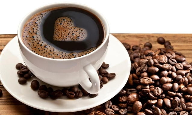 Da li je preporučljivo piti kafu nakon alkohola?