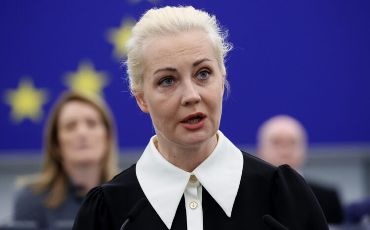 Foto:EPA-EFE/RONALD WITTEK Julija Navaljna drži govor u Evropskom parlamentu