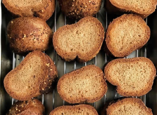 Kardiolog daje RECEPT: Ovo je JEDINI hleb koji možete da jedete koliko god želite