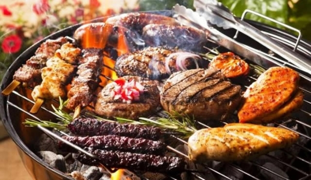 5 najčešćih grešaka zbog kojih vam meso sa roštilja ispada loše