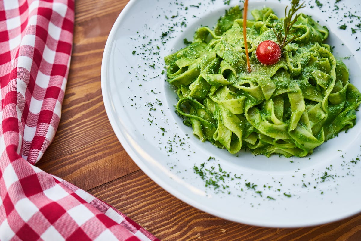 Pesto sos - Recept za savršen dodatak vašoj testenini