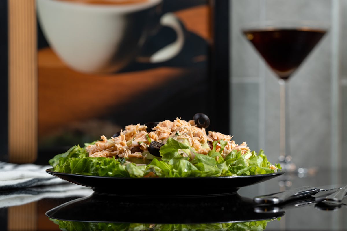 Salata sa tunjevinom i spanaćem – brz i zdrav obrok