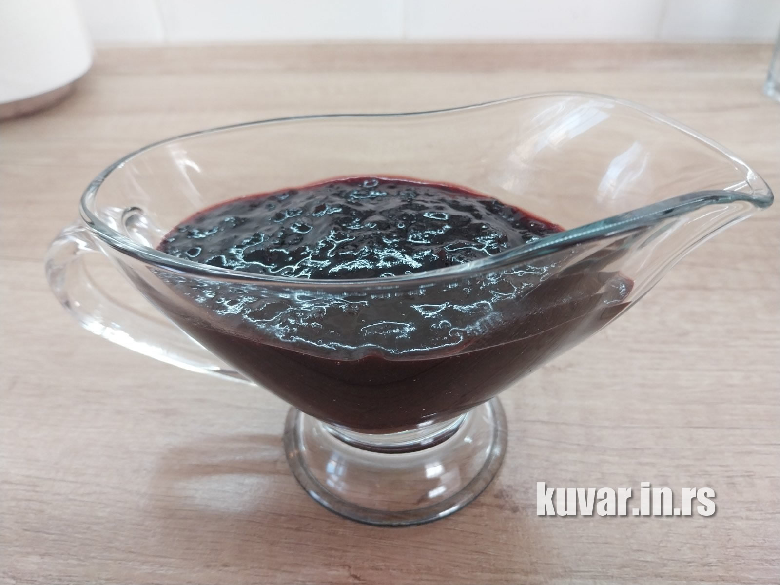 Sos od suvih šljiva i crnog vina